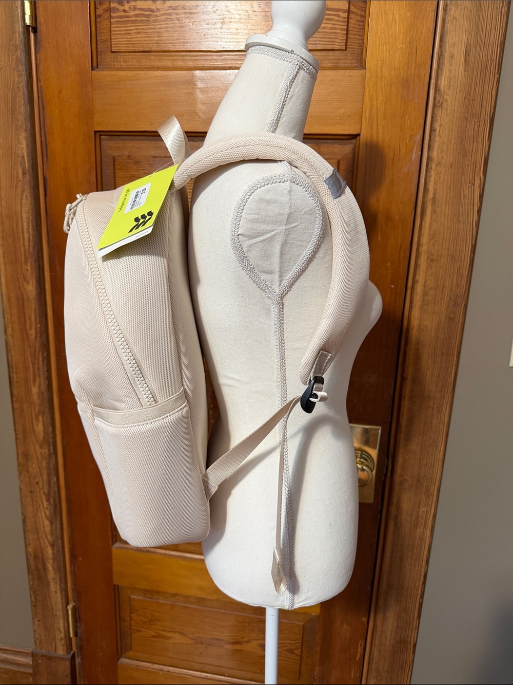 NWT All In Motion Padded Backpack Plus FREE Bag Tag! - Picture 3 of 12